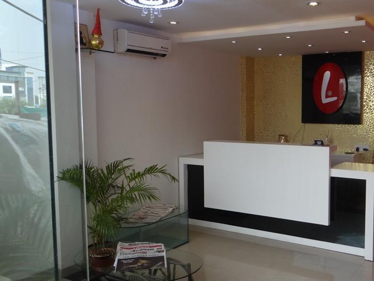 Linear Inn Indore Buitenkant foto